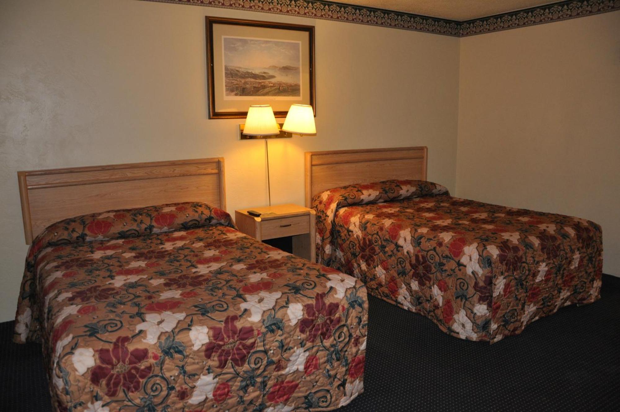 Travelers Inn Manteca Pokoj fotografie