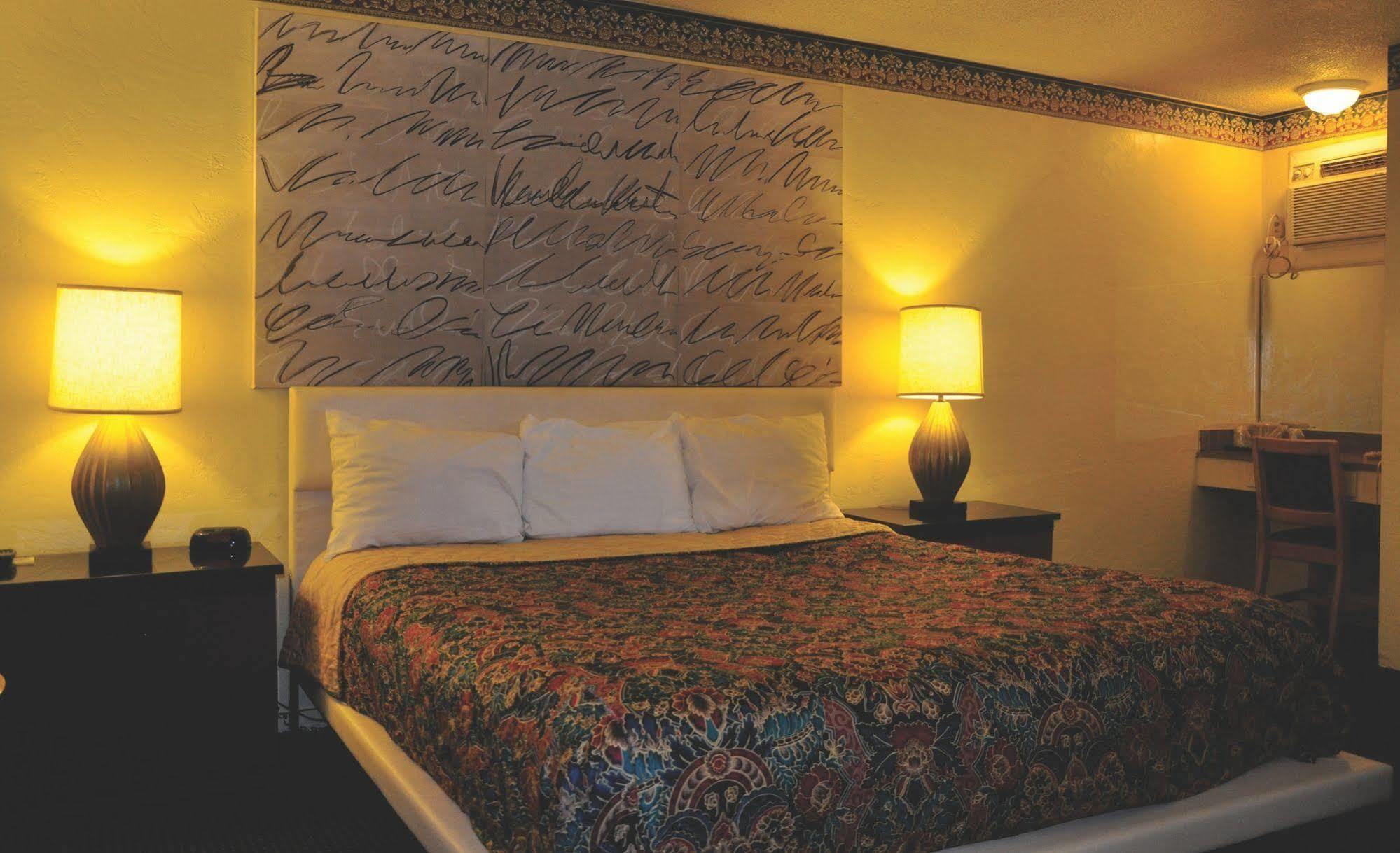 Travelers Inn Manteca Exteriér fotografie